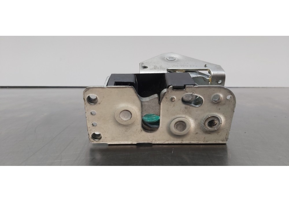 Recambio de cerradura puerta lateral derecha para iveco daily pr einzelkabine 35 s... radstand 3000 referencia OEM IAM 500329770 Recambio de cerradura puerta lateral derecha para iveco daily pr einzelkabine 35 s... radstand 3000 referencia OEM IAM 500329770