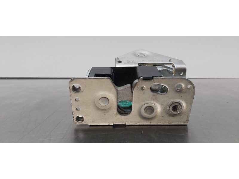 Recambio de cerradura puerta lateral derecha para iveco daily pr einzelkabine 35 s... radstand 3000 referencia OEM IAM 500329770 Recambio de cerradura puerta lateral derecha para iveco daily pr einzelkabine 35 s... radstand 3000 referencia OEM IAM 500329770