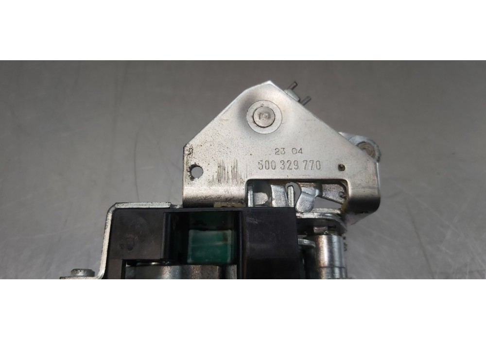 Recambio de cerradura puerta lateral derecha para iveco daily pr einzelkabine 35 s... radstand 3000 referencia OEM IAM 500329770 Recambio de cerradura puerta lateral derecha para iveco daily pr einzelkabine 35 s... radstand 3000 referencia OEM IAM 500329770