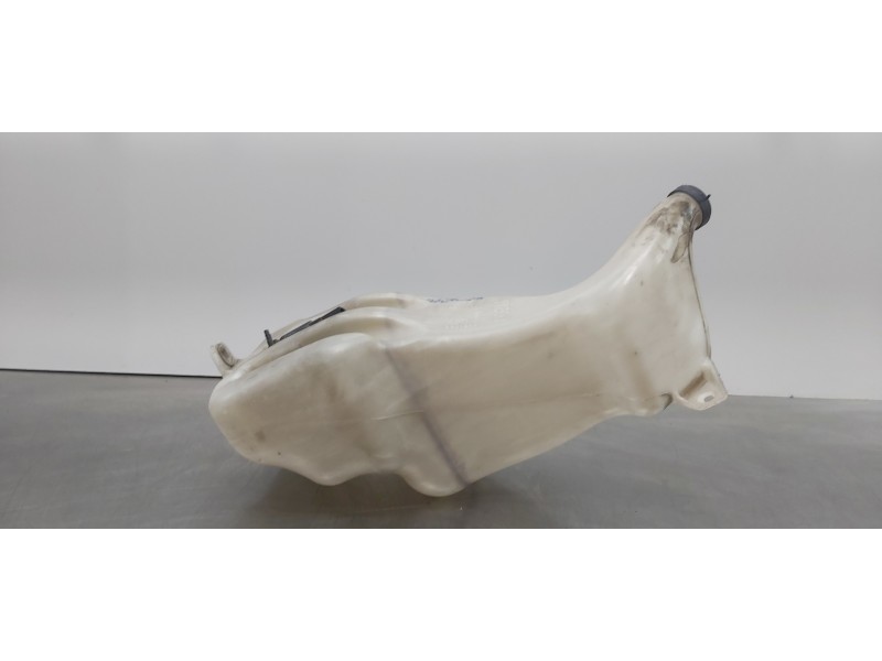 Recambio de deposito limpia para iveco daily pr einzelkabine 35 s... radstand 3000 referencia OEM IAM 3801895   Recambio de deposito limpia para iveco daily pr einzelkabine 35 s... radstand 3000 referencia OEM IAM 3801895