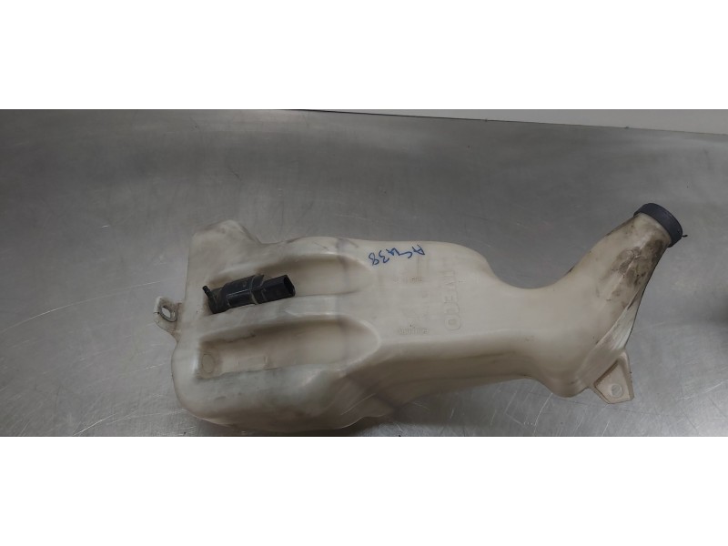 Recambio de deposito limpia para iveco daily pr einzelkabine 35 s... radstand 3000 referencia OEM IAM 3801895   Recambio de deposito limpia para iveco daily pr einzelkabine 35 s... radstand 3000 referencia OEM IAM 3801895