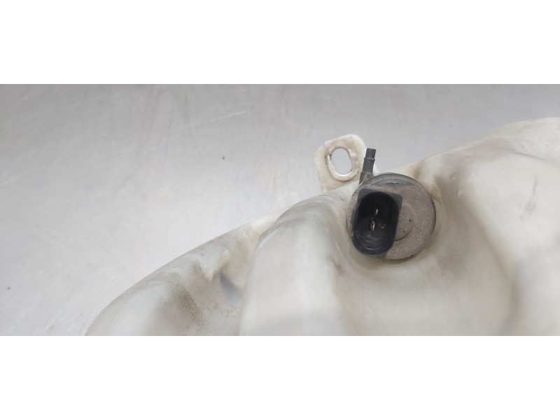 Recambio de deposito limpia para iveco daily pr einzelkabine 35 s... radstand 3000 referencia OEM IAM 3801895   Recambio de deposito limpia para iveco daily pr einzelkabine 35 s... radstand 3000 referencia OEM IAM 3801895