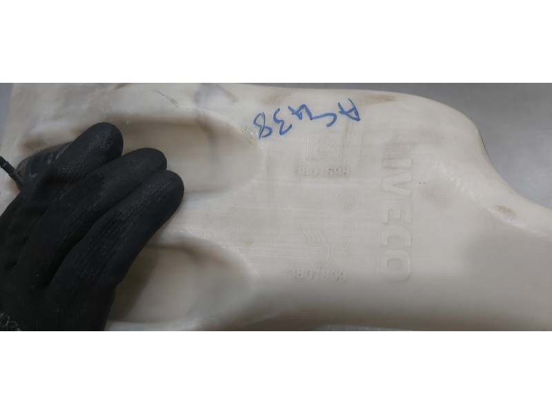 Recambio de deposito limpia para iveco daily pr einzelkabine 35 s... radstand 3000 referencia OEM IAM 3801895   Recambio de deposito limpia para iveco daily pr einzelkabine 35 s... radstand 3000 referencia OEM IAM 3801895