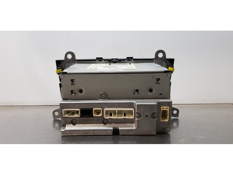 Recambio de sistema audio / radio cd para toyota avensis (t27) executive referencia OEM IAM 8612005150  