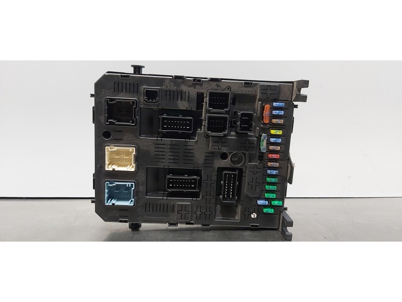 Recambio de caja reles / fusibles para peugeot 407 premium referencia OEM IAM 9664058880   Recambio de caja reles / fusibles para peugeot 407 premium referencia OEM IAM 9664058880
