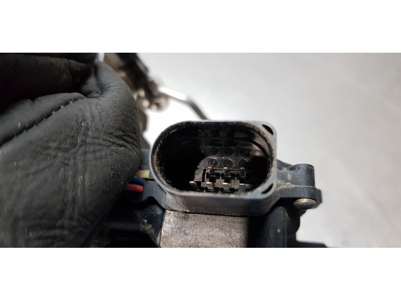 Recambio de cerradura puerta trasera derecha para audi a4 berlina (8e) 1.8 t referencia OEM IAM 4B0839016D  