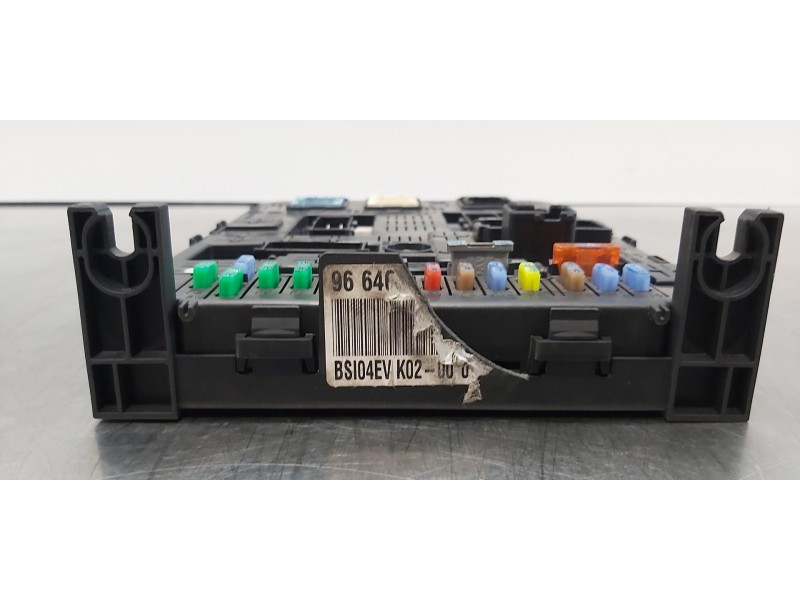 Recambio de caja reles / fusibles para peugeot 407 premium referencia OEM IAM 9664058880   Recambio de caja reles / fusibles para peugeot 407 premium referencia OEM IAM 9664058880