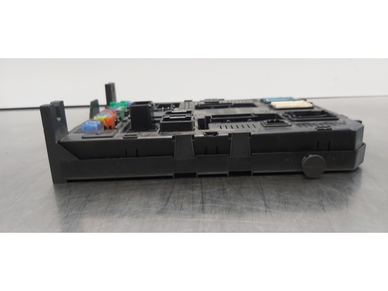 Recambio de caja reles / fusibles para peugeot 407 premium referencia OEM IAM 9664058880   Recambio de caja reles / fusibles para peugeot 407 premium referencia OEM IAM 9664058880
