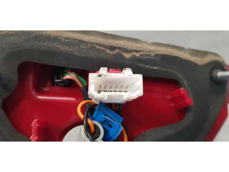 Recambio de piloto trasero derecho interior para kia optima emotion referencia OEM IAM 92404D4   Recambio de piloto trasero derecho interior para kia optima emotion referencia OEM IAM 92404D4