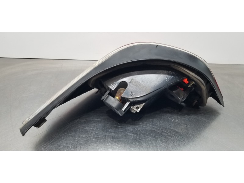 Recambio de piloto trasero derecho para bmw serie 5 berlina (e60) 520d referencia OEM IAM 63217165738 7165738 