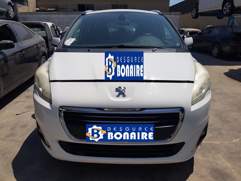 peugeot 5008 del año 2015