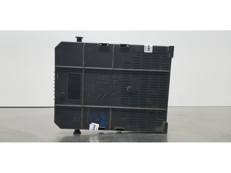 Recambio de caja reles / fusibles para peugeot 308 sw confort referencia OEM IAM 9666895680 281197595  Recambio de caja reles / fusibles para peugeot 308 sw confort referencia OEM IAM 9666895680 281197595