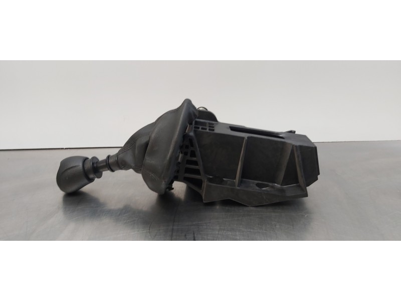 Recambio de palanca cambio para iveco daily pr einzelkabine 35 s... radstand 3000 referencia OEM IAM 5801283904   Recambio de palanca cambio para iveco daily pr einzelkabine 35 s... radstand 3000 referencia OEM IAM 5801283904