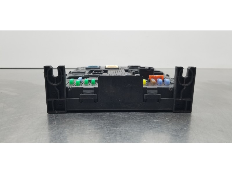 Recambio de caja reles / fusibles para peugeot 308 sw confort referencia OEM IAM 9666895680 281197595  Recambio de caja reles / fusibles para peugeot 308 sw confort referencia OEM IAM 9666895680 281197595