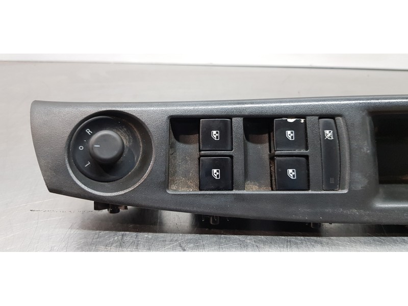Recambio de mando elevalunas delantero izquierdo para chevrolet cruze lt referencia OEM IAM 13272182   Recambio de mando elevalunas delantero izquierdo para chevrolet cruze lt referencia OEM IAM 13272182