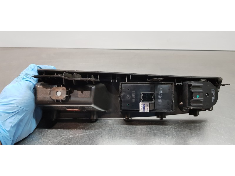 Recambio de mando elevalunas delantero izquierdo para chevrolet cruze lt referencia OEM IAM 13272182   Recambio de mando elevalunas delantero izquierdo para chevrolet cruze lt referencia OEM IAM 13272182