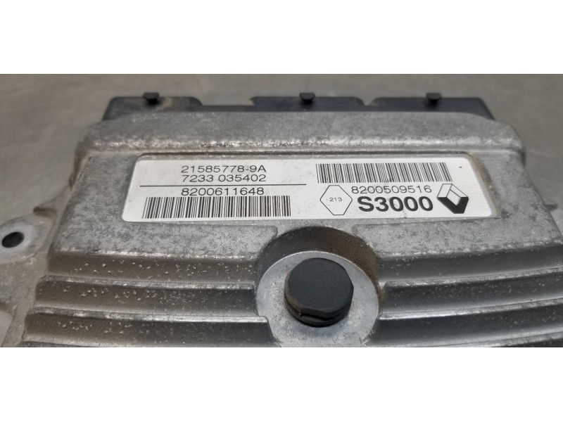 Recambio de centralita motor uce para renault scenic ii authentique referencia OEM IAM 8200611648 8200509516 