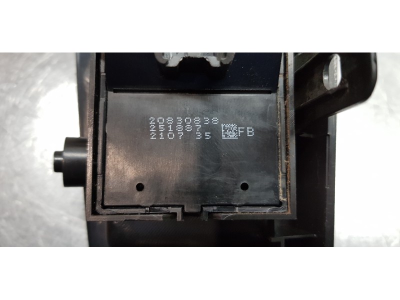 Recambio de mando elevalunas delantero izquierdo para chevrolet cruze lt referencia OEM IAM 13272182   Recambio de mando elevalunas delantero izquierdo para chevrolet cruze lt referencia OEM IAM 13272182