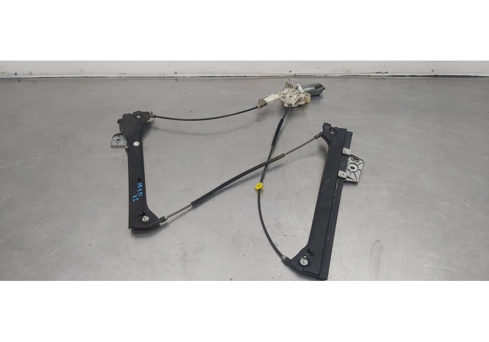 Recambio de elevalunas delantero izquierdo para mercedes clase clk (w209) coupe 270 cdi (209.316) referencia OEM IAM A2097200746