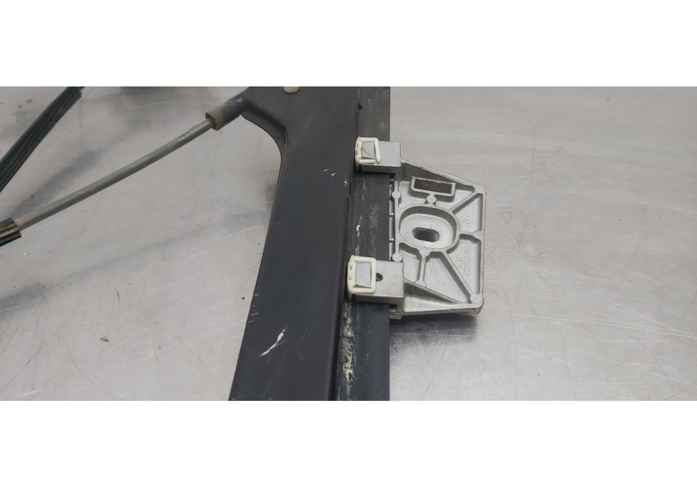 Recambio de elevalunas delantero izquierdo para mercedes clase clk (w209) coupe 270 cdi (209.316) referencia OEM IAM A2097200746 Recambio de elevalunas delantero izquierdo para mercedes clase clk (w209) coupe 270 cdi (209.316) referencia OEM IAM A2097200746