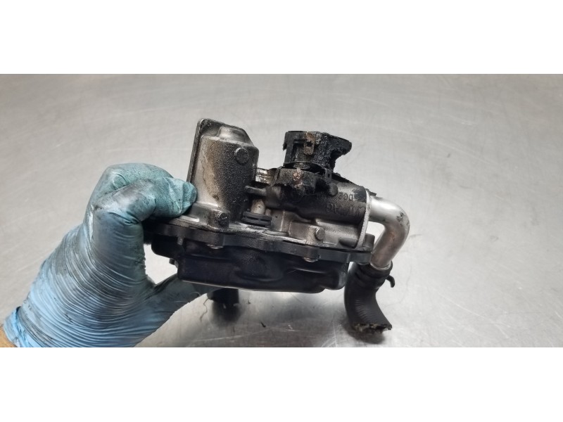 Recambio de valvula egr para seat leon st (5f8) reference referencia OEM IAM 04L131501S  