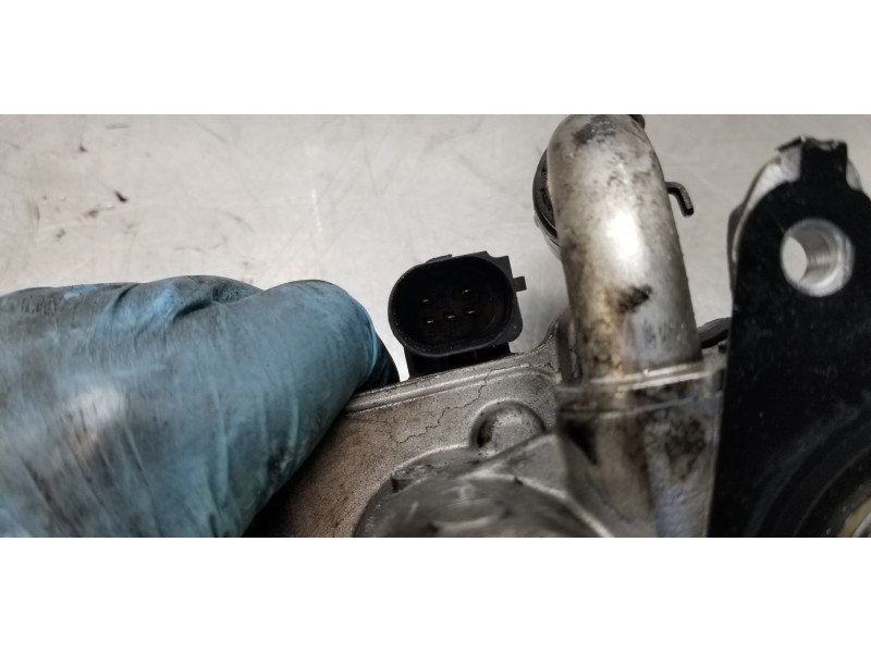 Recambio de valvula egr para seat leon st (5f8) reference referencia OEM IAM 04L131501S  