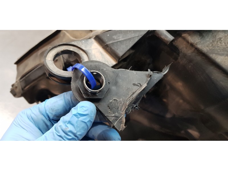 Recambio de faro derecho para mercedes clase m (w164) 280 / 300 cdi (164.120) referencia OEM IAM A1648204861  