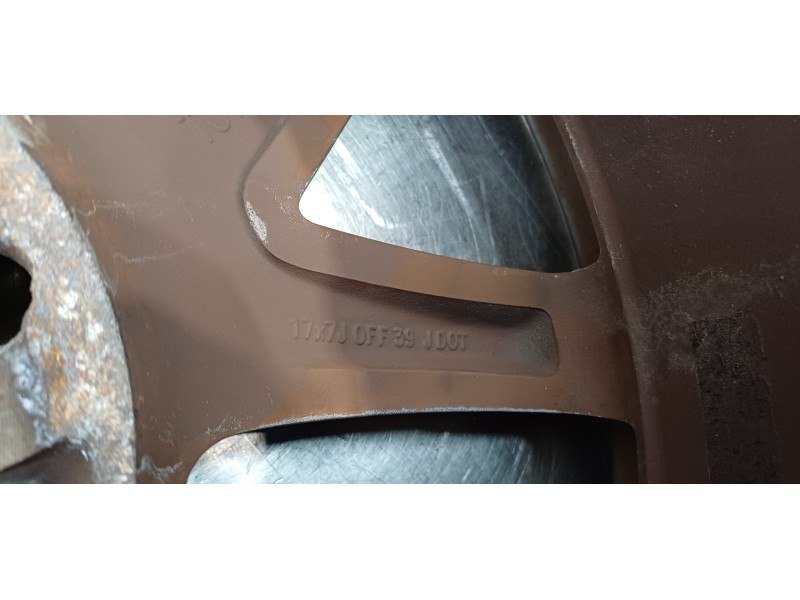 Recambio de llanta para toyota verso comfort referencia OEM IAM 426110F170   Recambio de llanta para toyota verso comfort referencia OEM IAM 426110F170