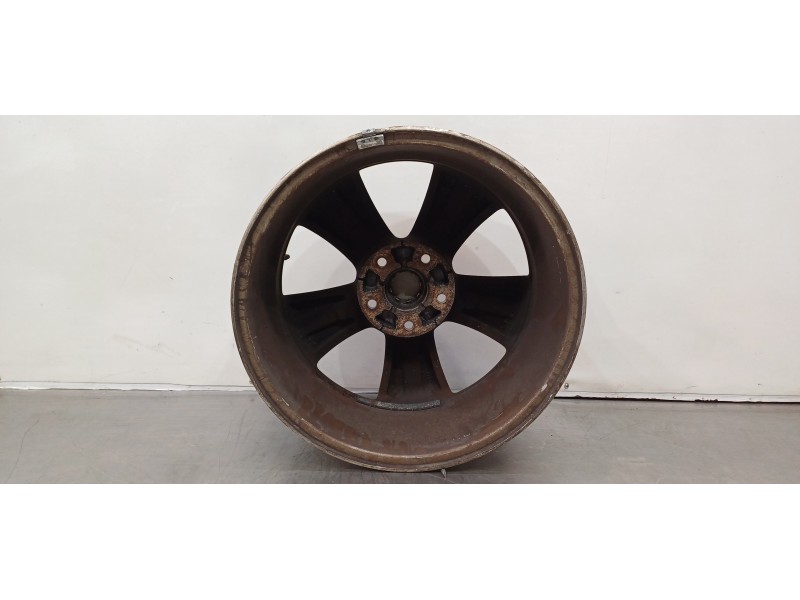 Recambio de llanta para kia sportage emotion 4x2 referencia OEM IAM 529103U200  