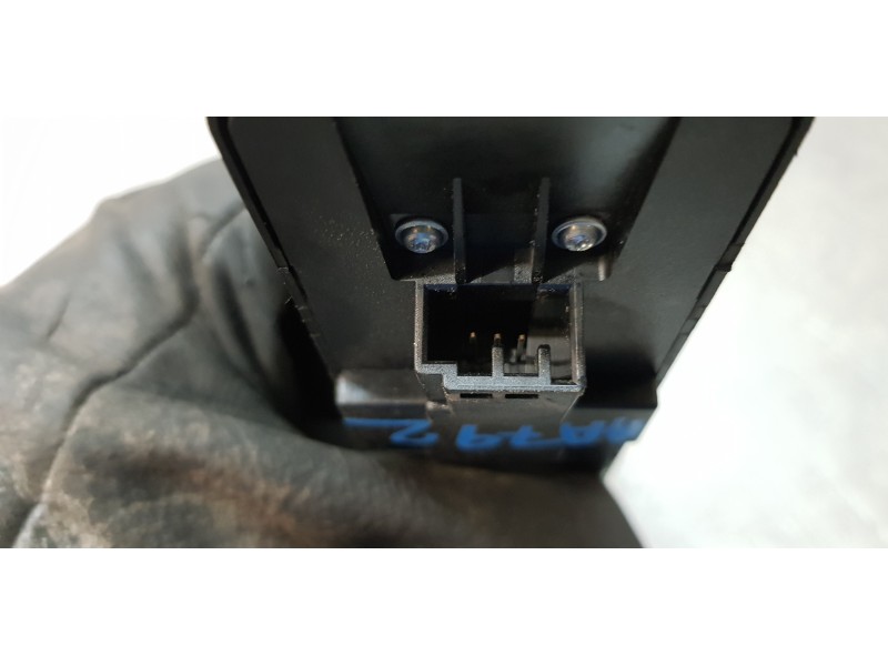 Recambio de mando elevalunas delantero izquierdo para jaguar xf 2.7 v6 diesel luxury referencia OEM IAM 8X2314540AD  