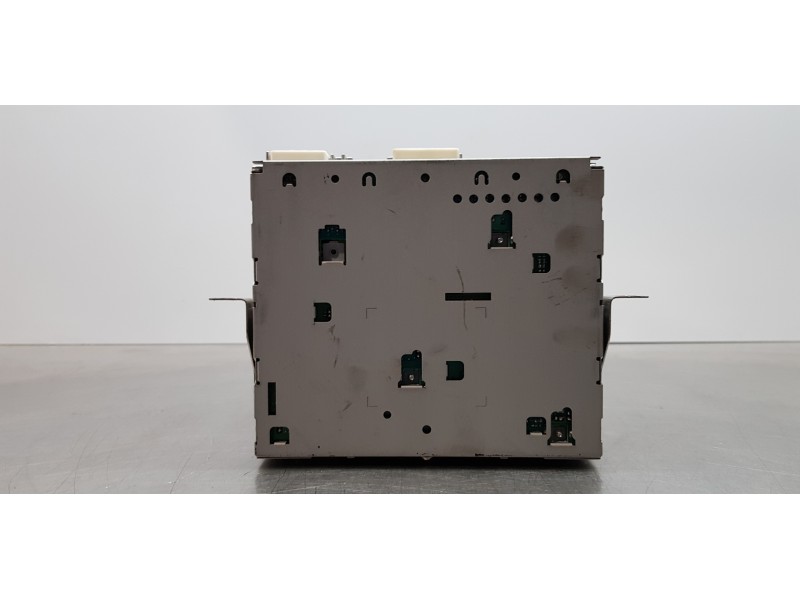 Recambio de sistema audio / radio cd para mitsubishi lancer berlina (cy0) instyle referencia OEM IAM 8701A278  