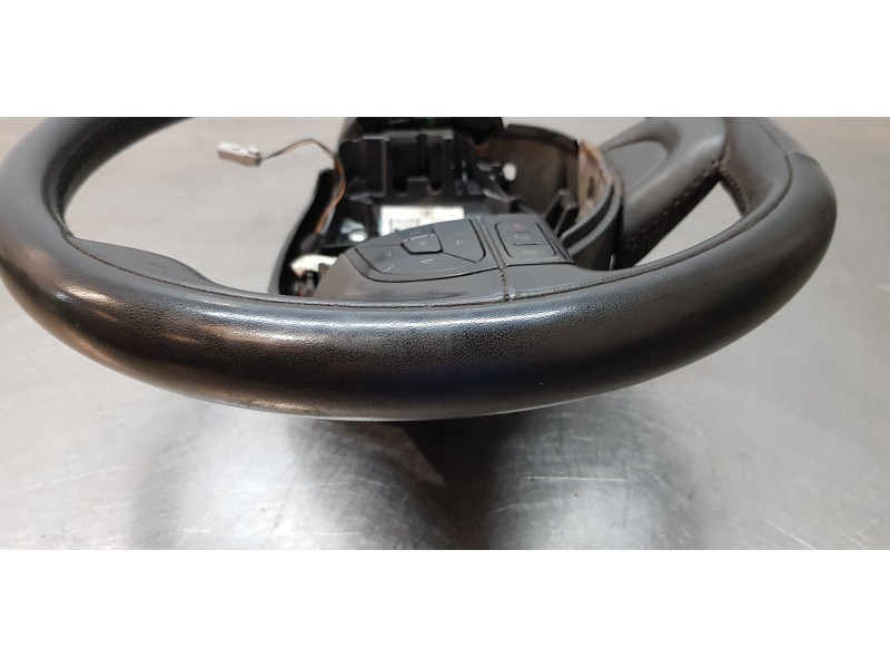 Recambio de volante para fiat 500 x (334) pop star referencia OEM IAM 7356249310  