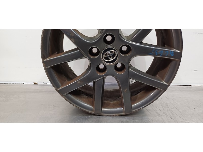 Recambio de llanta para toyota verso comfort referencia OEM IAM 426110F170   Recambio de llanta para toyota verso comfort referencia OEM IAM 426110F170