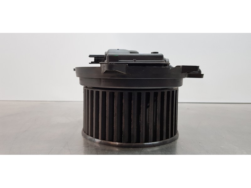 Recambio de motor calefaccion para mercedes clase m (w164) 280 / 300 cdi (164.120) referencia OEM IAM A1648350007  