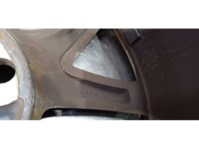 Recambio de llanta para toyota verso comfort referencia OEM IAM 426110F170   Recambio de llanta para toyota verso comfort referencia OEM IAM 426110F170