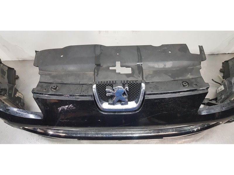 Recambio de paragolpes delantero para peugeot 407 premium referencia OEM IAM 7401RC  