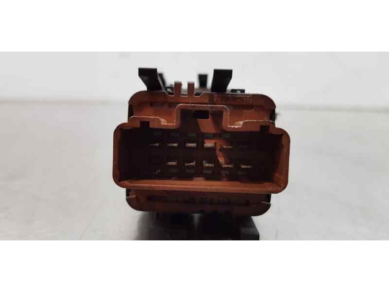 Recambio de mando elevalunas delantero izquierdo para renault scenic ii authentique referencia OEM IAM 8200315042   Recambio de mando elevalunas delantero izquierdo para renault scenic ii authentique referencia OEM IAM 8200315042