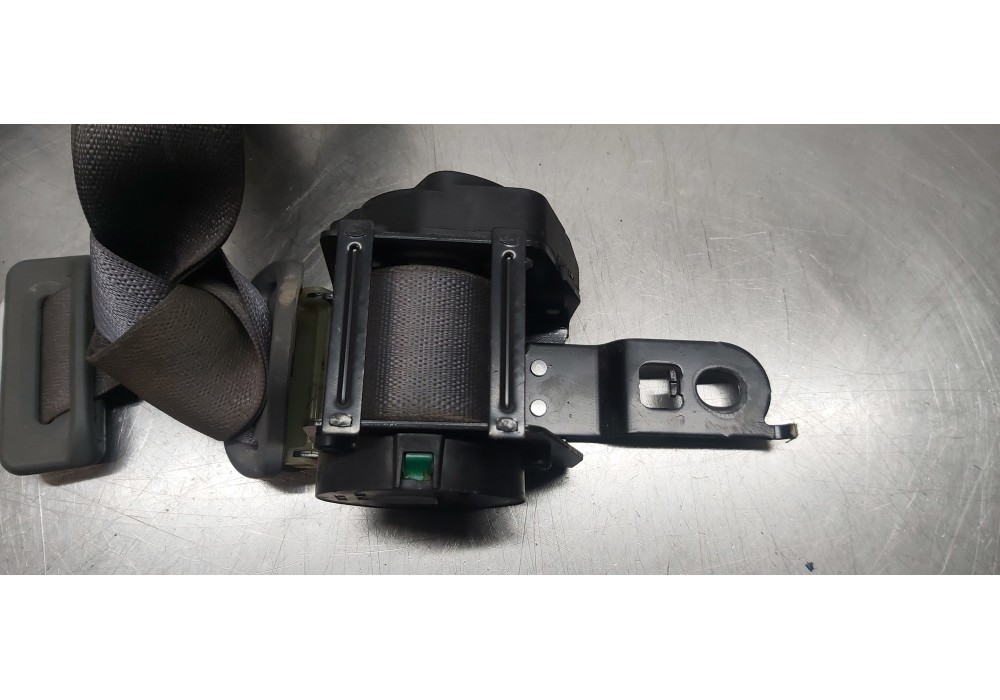 Recambio de cinturon seguridad delantero derecho para jeep gr. cherokee (wh) 3.0 crd laredo referencia OEM IAM 1CL64BD5AC  