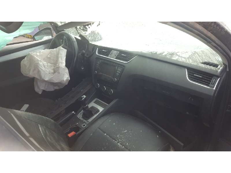 skoda octavia lim. (5e3) del año 2015