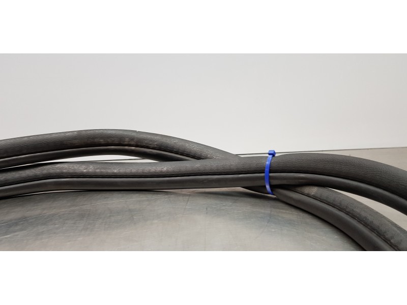 Recambio de gomas contorno puerta para peugeot 5008 access referencia OEM IAM 9676801080   Recambio de gomas contorno puerta para peugeot 5008 access referencia OEM IAM 9676801080