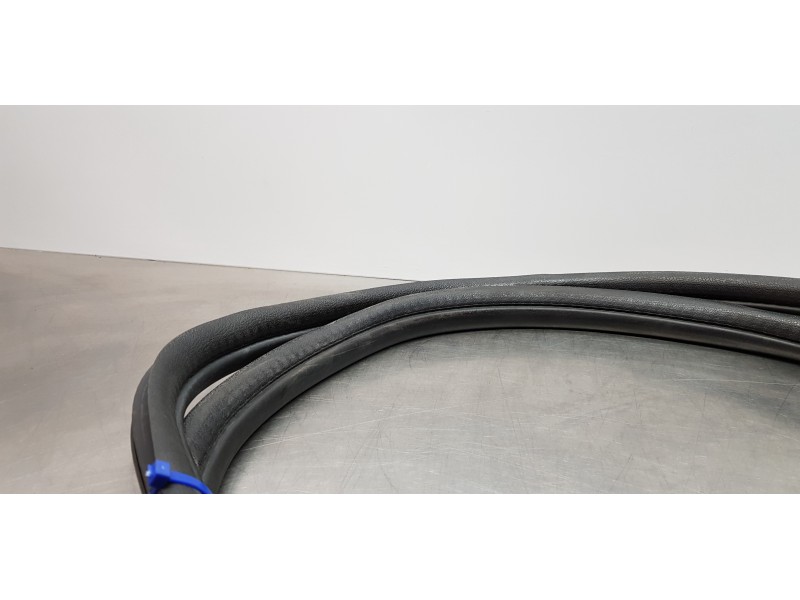 Recambio de gomas contorno puerta para peugeot 5008 access referencia OEM IAM 9676801080   Recambio de gomas contorno puerta para peugeot 5008 access referencia OEM IAM 9676801080