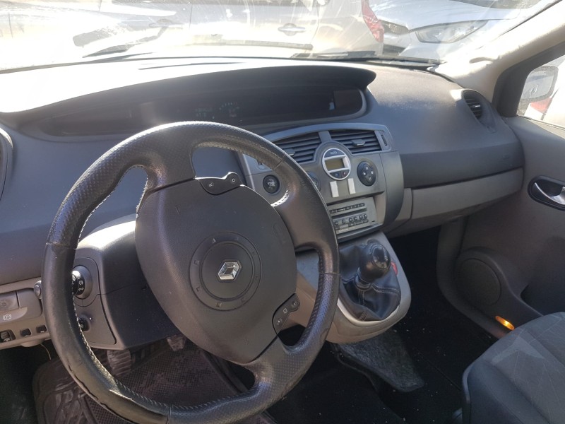 renault scenic ii del año 2005