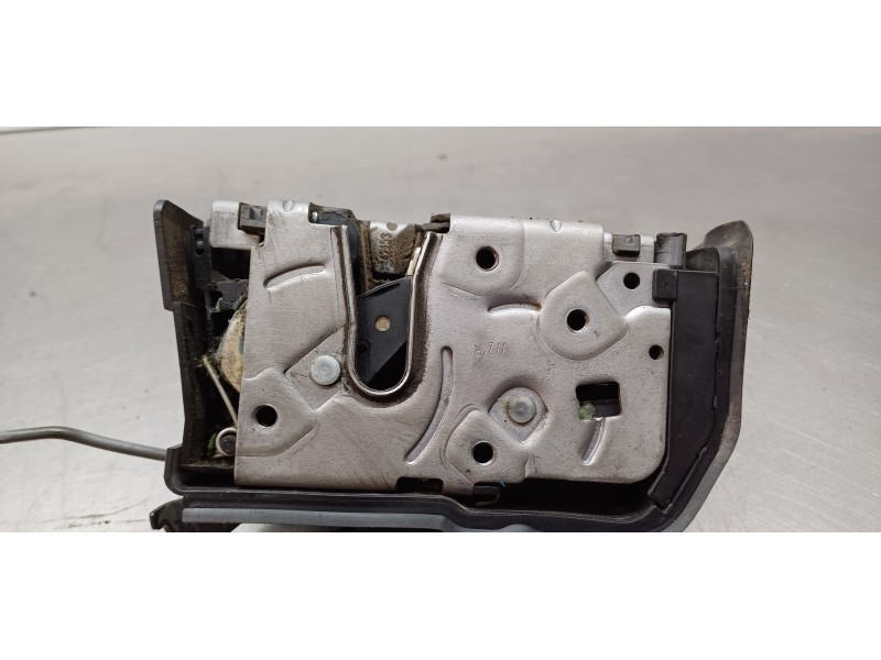 Recambio de cerradura puerta delantera derecha para bmw serie 3 compact (e46) 320td referencia OEM IAM 51218253433   Recambio de cerradura puerta delantera derecha para bmw serie 3 compact (e46) 320td referencia OEM IAM 51218253433