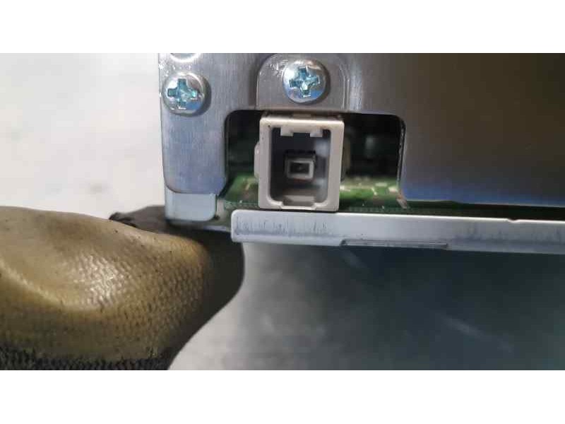 Recambio de sistema audio / radio cd para hyundai i20 tecno s ii referencia OEM IAM 961211J252  