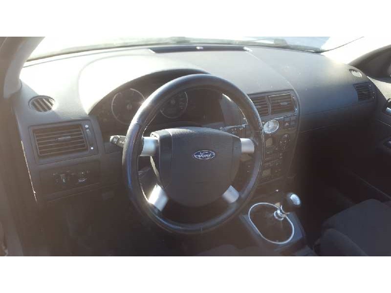 ford mondeo berlina (ge) del año 2001 ford mondeo berlina (ge) del año 2001