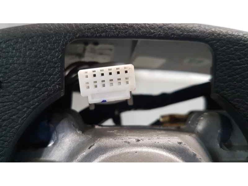 Recambio de volante para hyundai i20 tecno s ii referencia OEM IAM 561111J700RY   Recambio de volante para hyundai i20 tecno s ii referencia OEM IAM 561111J700RY