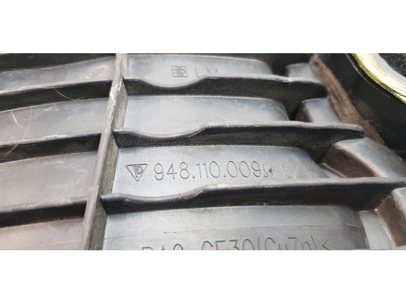 Recambio de colector admision para porsche cayenne (typ 9pa) s referencia OEM IAM 94811001102  