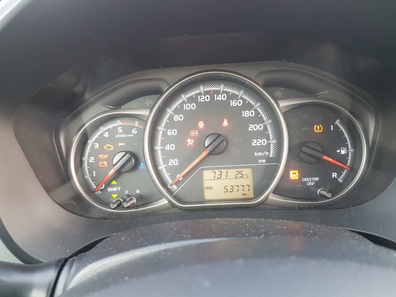 toyota yaris del año 2014