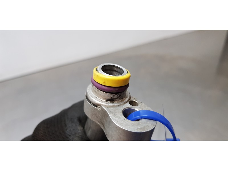 Recambio de tubos aire acondicionado para bmw x5 (e70) xdrive35d referencia OEM IAM 6988883  