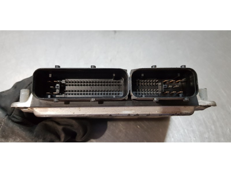 Recambio de centralita motor uce para seat ibiza (6l1) stella referencia OEM IAM 038906012HP  